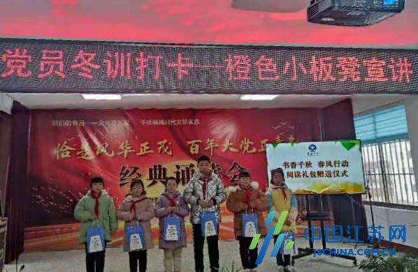 宝藏姐辛芷蕾治好了我的内耗,内娱活人怎能少了她